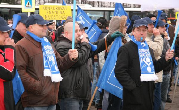 Czech manufacturing workers in victory against Europe's pay gap